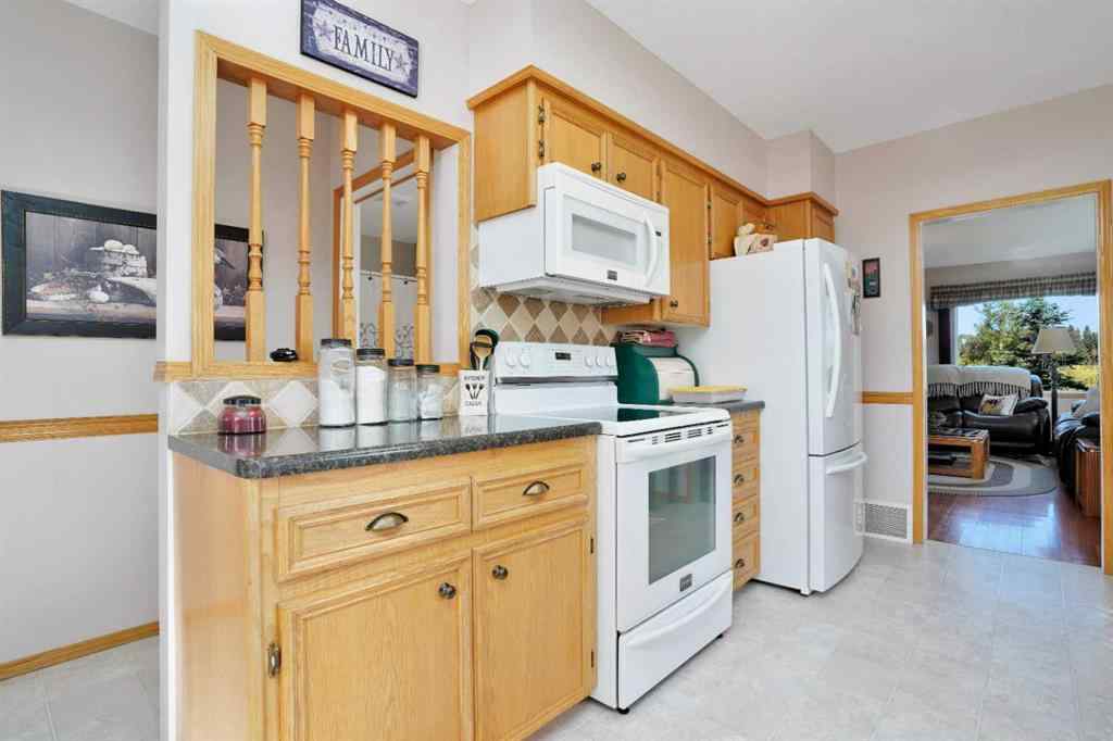 MLS® A2201827 - 32570 Range Road 51   in NONE Rural Mountain View County, Residential