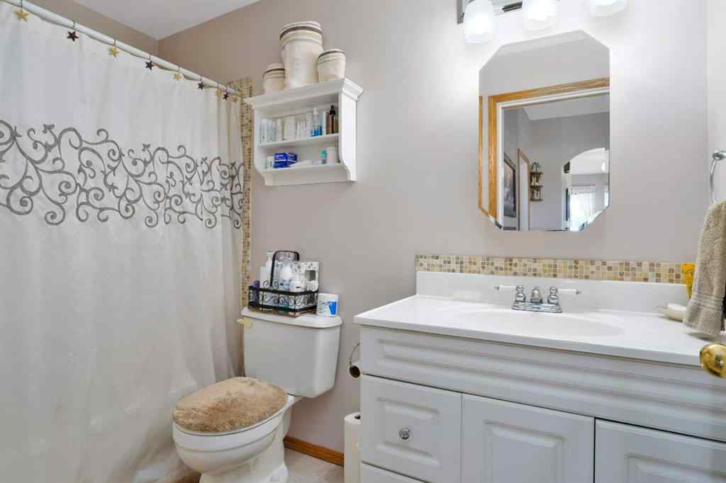 MLS® A2201827 - 32570 Range Road 51   in NONE Rural Mountain View County, Residential