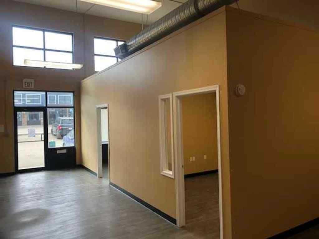 MLS® A2201881 - Unit #107 3704 51 Avenue  in Southridge Lloydminster, Commercial