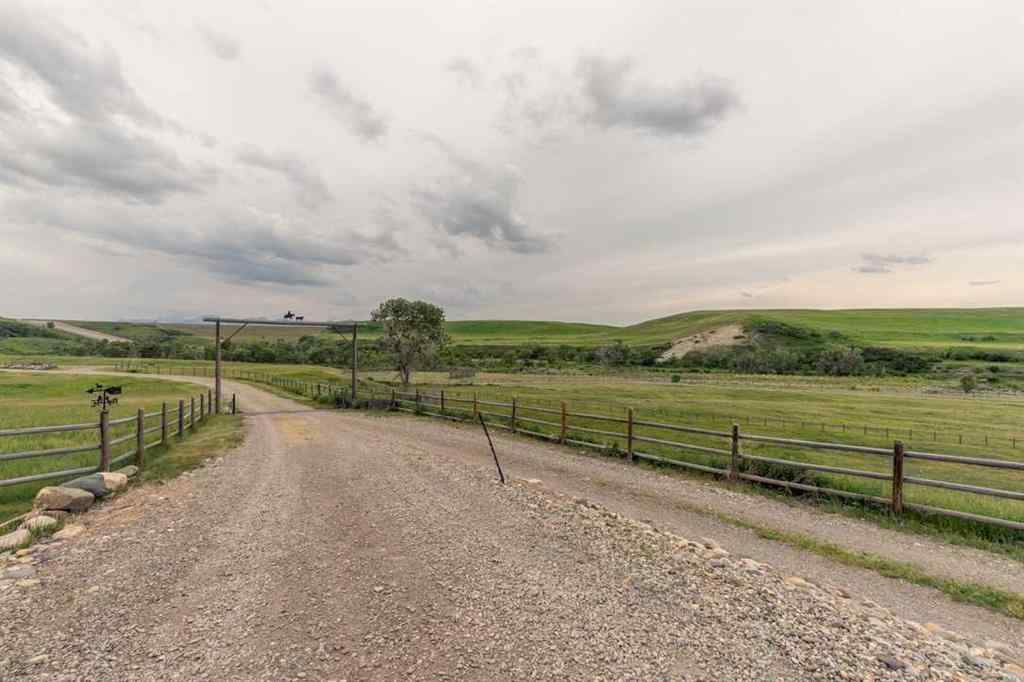 MLS® A2201910 - 45002 RANGE RD 281   in NONE Rural Cardston County, Residential