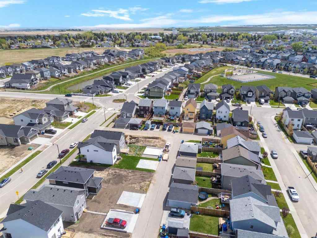 MLS® A2201912 - 231 Vista Road  in NONE Crossfield, Residential