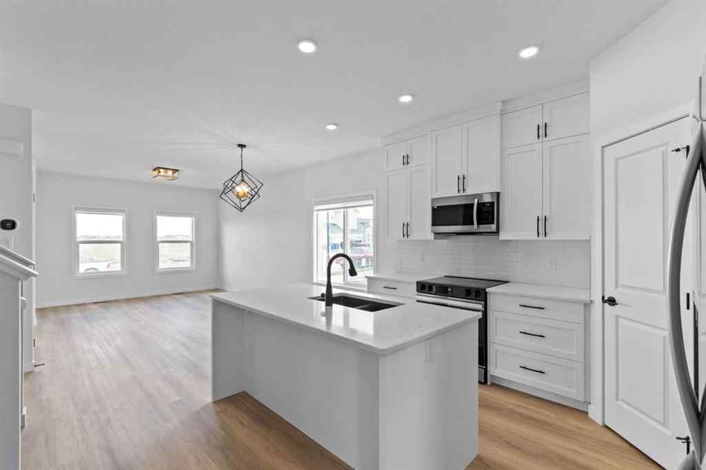 MLS® A2201912 - 231 Vista Road  in NONE Crossfield, Residential