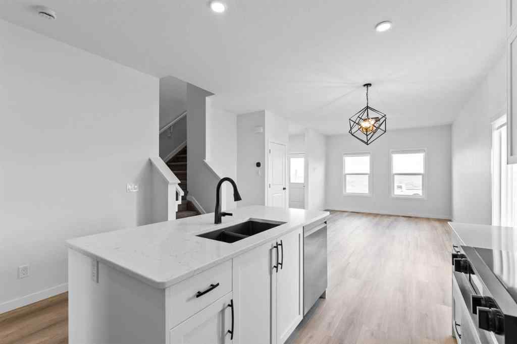 MLS® A2201912 - 231 Vista Road  in NONE Crossfield, Residential