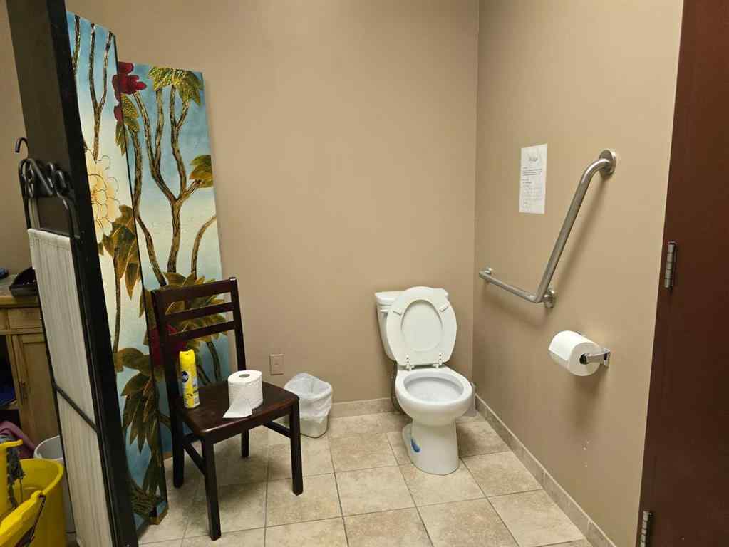 MLS® A2202128 - Unit #116 738 3 Avenue SW in Eau Claire Calgary, Commercial