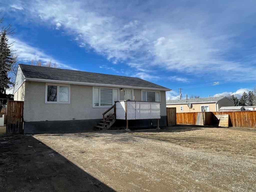 MLS® A2202160 - 817 2 Street E in NONE Cardston, Residential