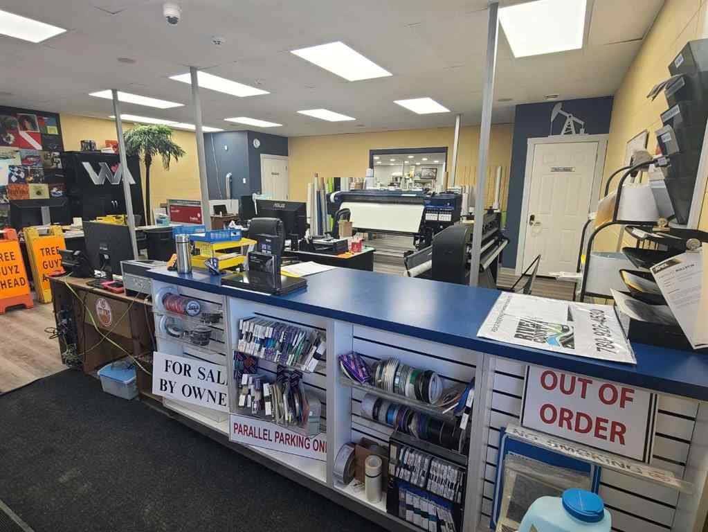 MLS® A2202161 - 7810 102 Avenue  in Industrial Area Peace River, Commercial