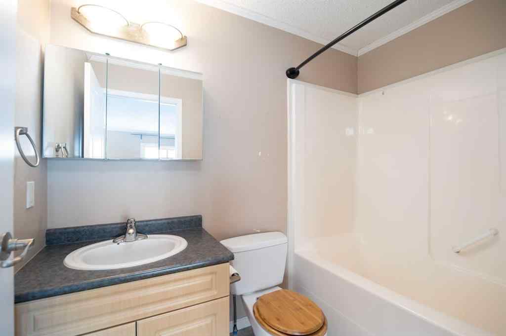 MLS® A2202237 - Unit #204 2814 48 Avenue  in NONE Athabasca, Residential
