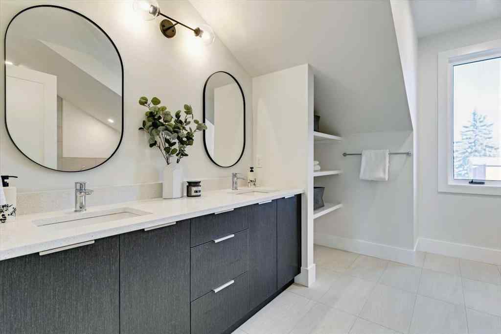 MLS® A2202302 - Unit #2 923 1 Avenue NW in Sunnyside Calgary, Residential