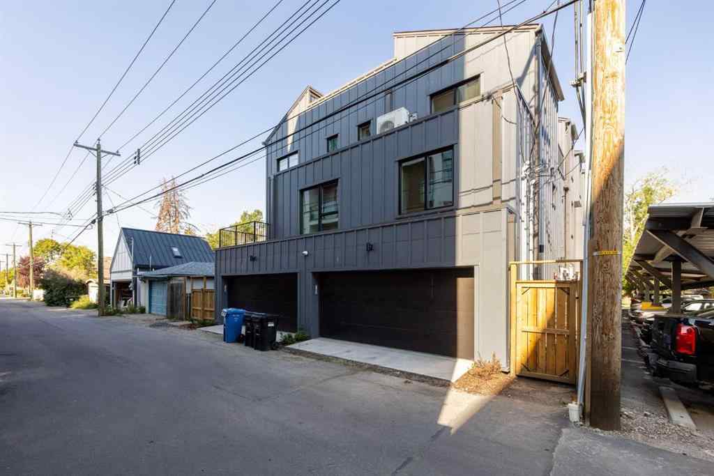 MLS® A2202302 - Unit #2 923 1 Avenue NW in Sunnyside Calgary, Residential
