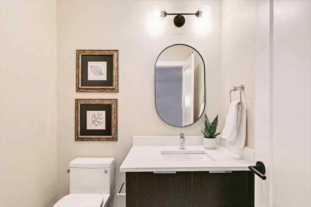 MLS® A2202302 - Unit #2 923 1 Avenue NW in Sunnyside Calgary, Residential