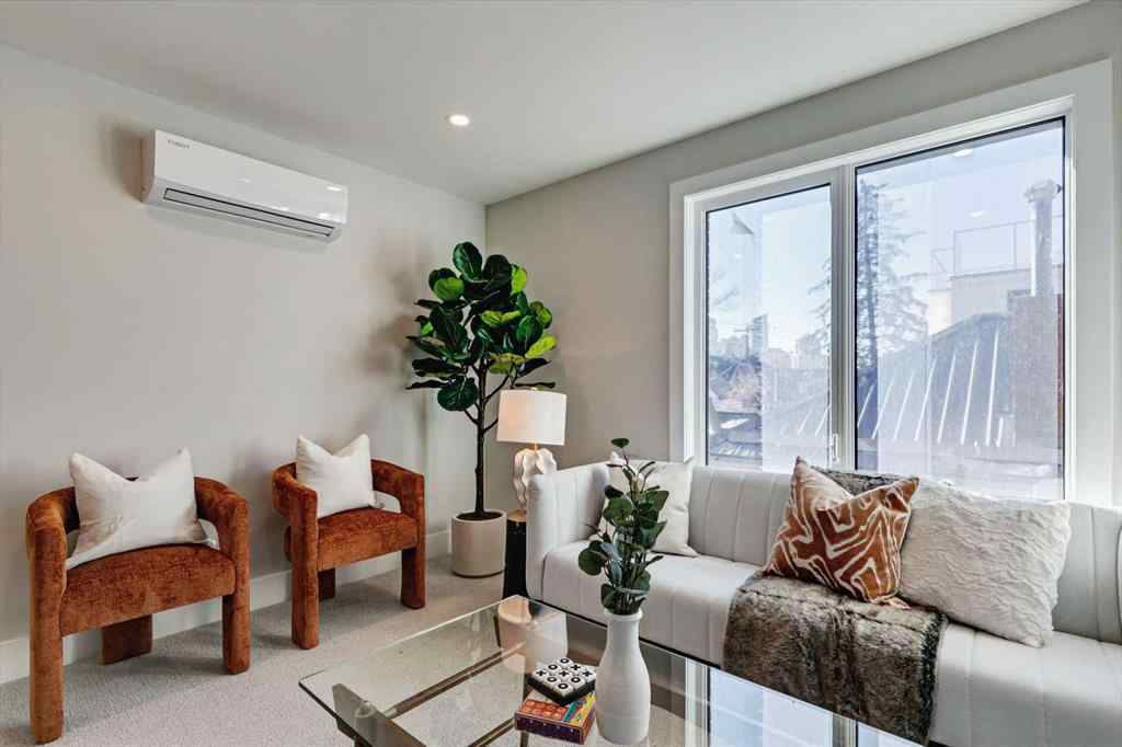 MLS® A2202302 - Unit #2 923 1 Avenue NW in Sunnyside Calgary, Residential