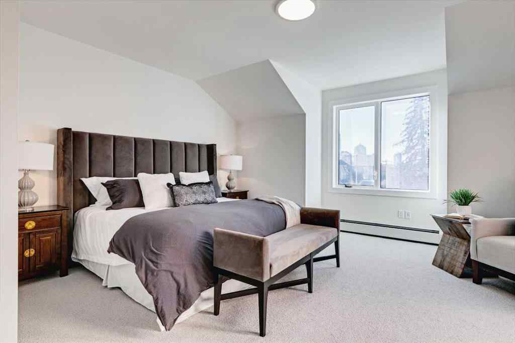 MLS® A2202302 - Unit #2 923 1 Avenue NW in Sunnyside Calgary, Residential
