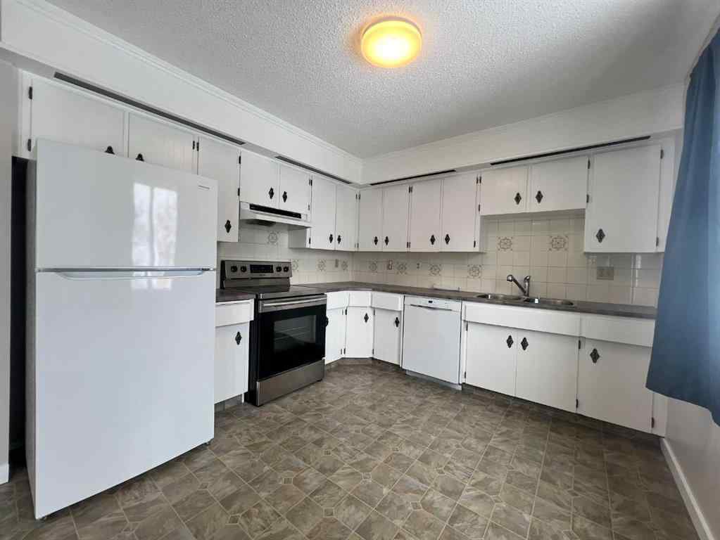 MLS® A2202364 - 5752 Westhaven Drive   in NONE Edson, Residential