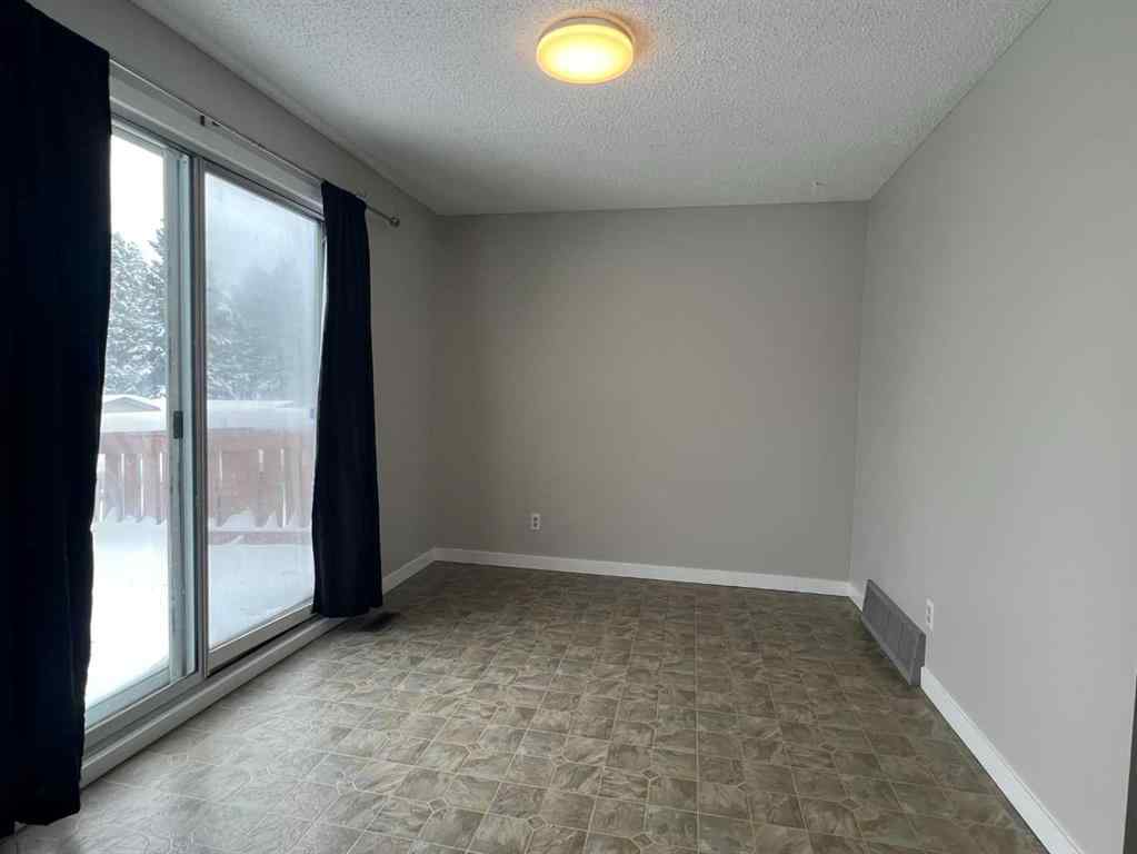 MLS® A2202364 - 5752 Westhaven Drive   in NONE Edson, Residential