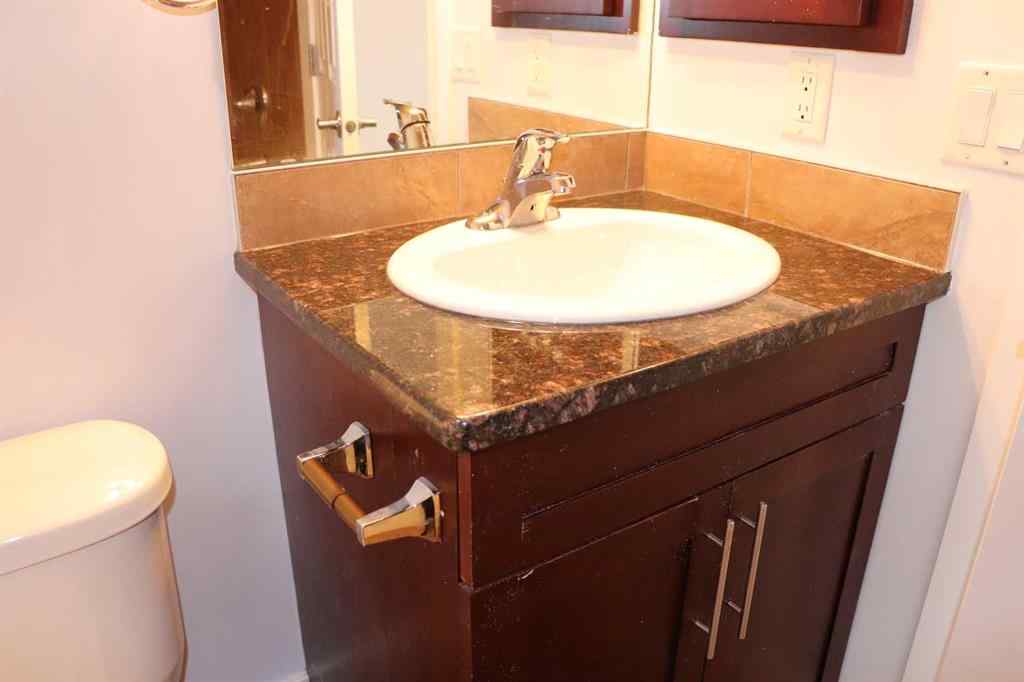 MLS® A2202407 - Unit #301 500 Rocky Vista Gardens NW in Rocky Ridge Calgary, Residential