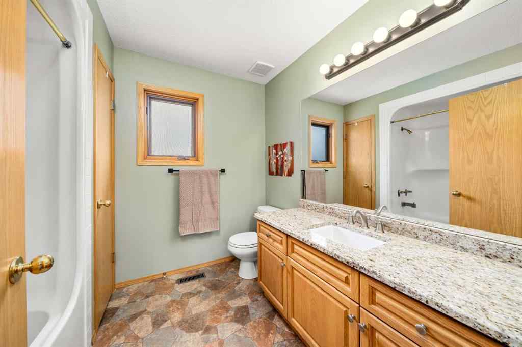 MLS® A2202495 - 270168 Range Road 283   in NONE Rural Rocky View County, Residential
