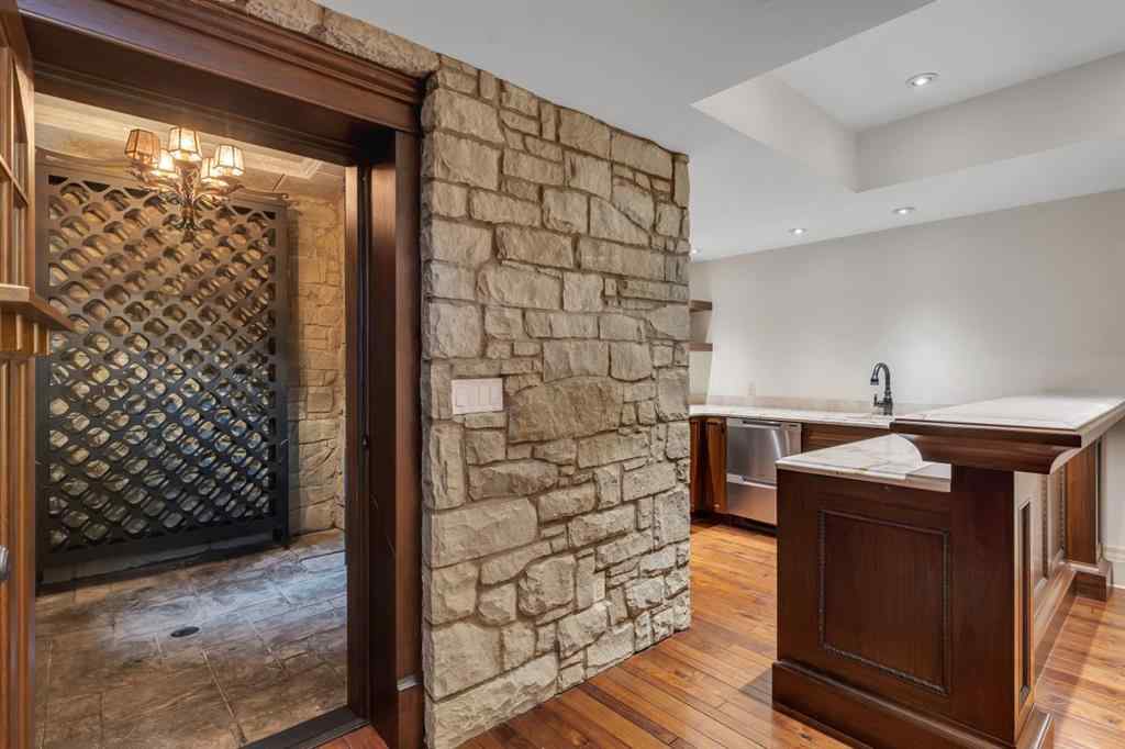 MLS® A2202567 - 1131 Dorchester Avenue SW in Upper Mount Royal Calgary, Residential