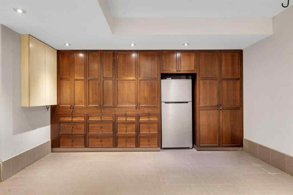 MLS® A2202567 - 1131 Dorchester Avenue SW in Upper Mount Royal Calgary, Residential