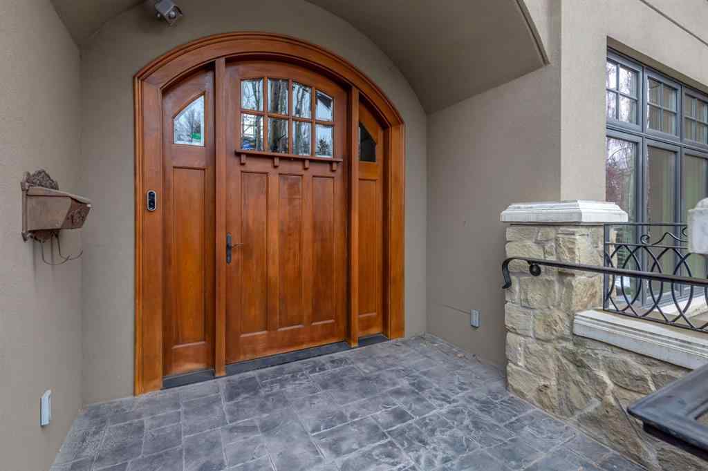 MLS® A2202567 - 1131 Dorchester Avenue SW in Upper Mount Royal Calgary, Residential