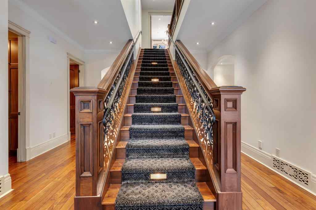 MLS® A2202567 - 1131 Dorchester Avenue SW in Upper Mount Royal Calgary, Residential