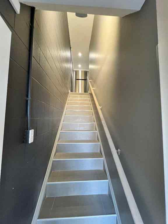 MLS® A2202621 - Unit #11 7895 49 Avenue  in Northlands Industrial Park Red Deer, Commercial