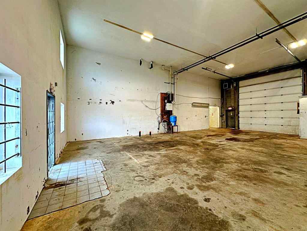 MLS® A2202632 - Unit #104 280 MacLennan Crescent  in Mackenzie Park Fort McMurray, Commercial