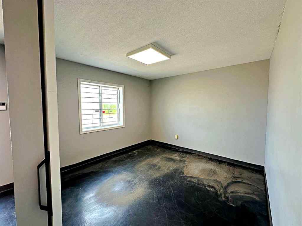 MLS® A2202632 - Unit #104 280 MacLennan Crescent  in Mackenzie Park Fort McMurray, Commercial