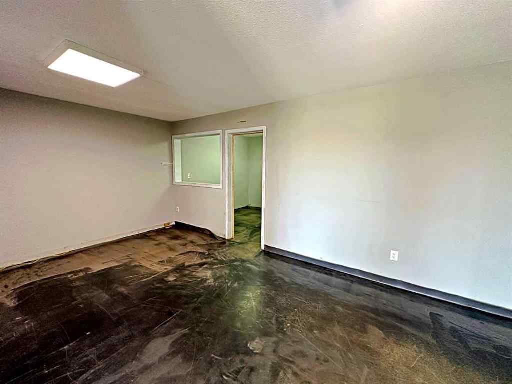 MLS® A2202632 - Unit #104 280 MacLennan Crescent  in Mackenzie Park Fort McMurray, Commercial