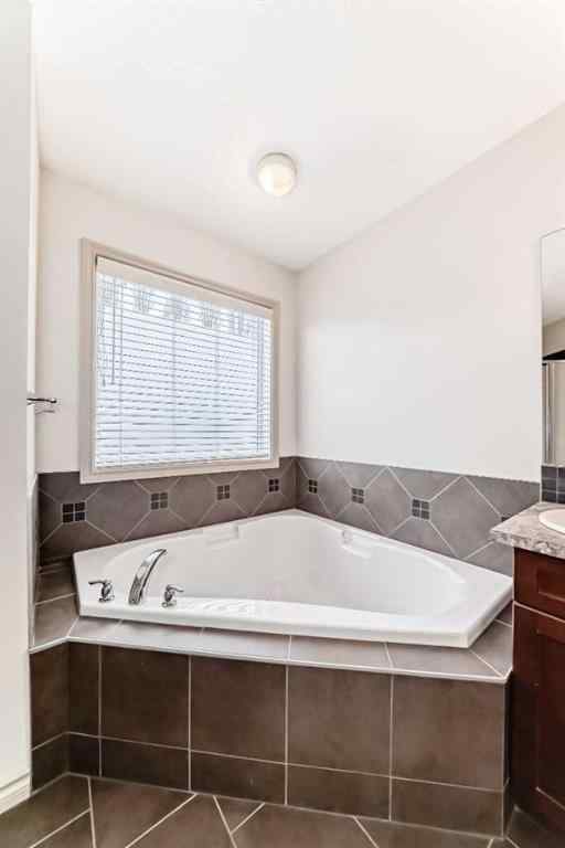 MLS® A2202683 - 103 Aspen Hills Close SW in Aspen Woods Calgary, Residential