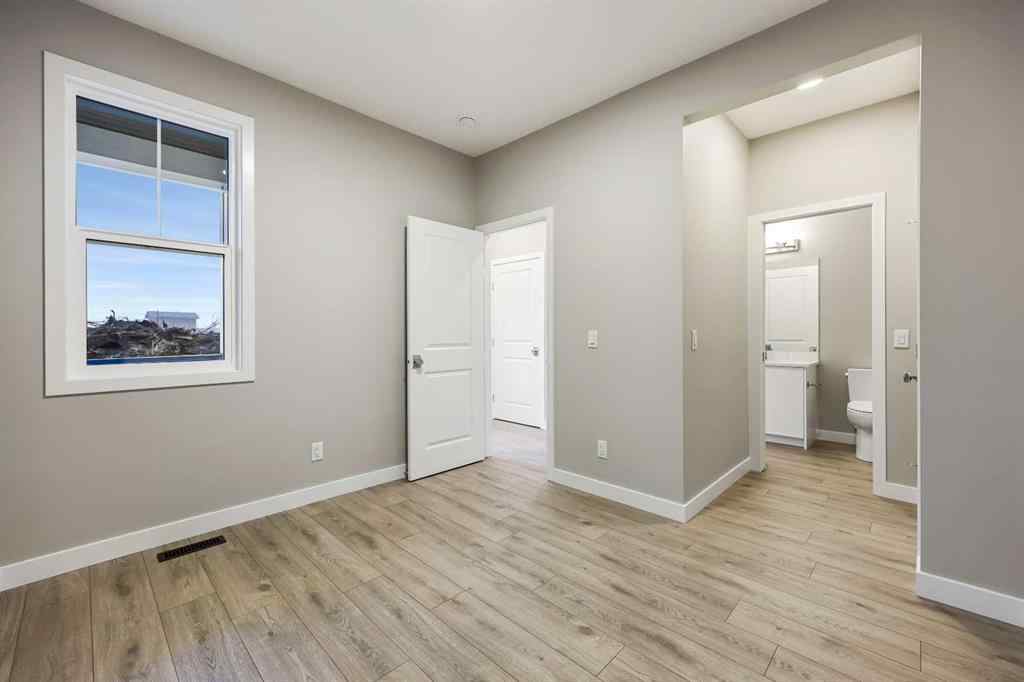 MLS® A2202687 - 173 Edith Place NW in Glacier Ridge Calgary, Residential