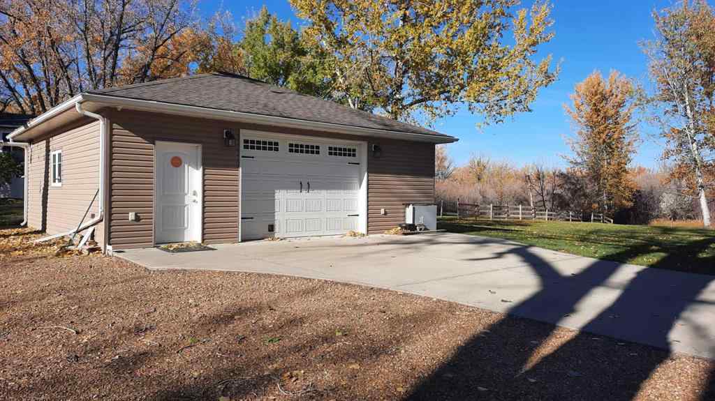 MLS® A2202806 - 166 Railway Avenue  in Rosedale Drumheller, Residential