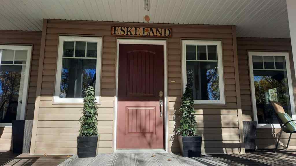 MLS® A2202806 - 166 Railway Avenue  in Rosedale Drumheller, Residential