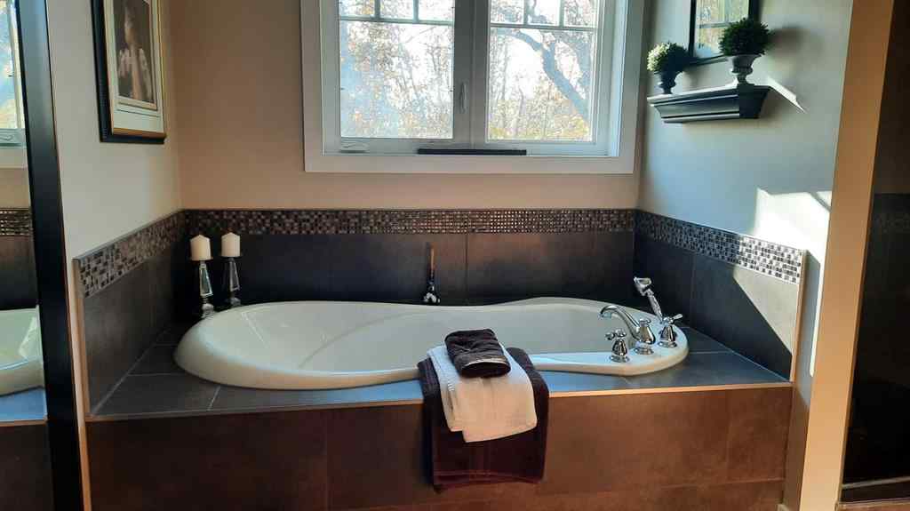 MLS® A2202806 - 166 Railway Avenue  in Rosedale Drumheller, Residential