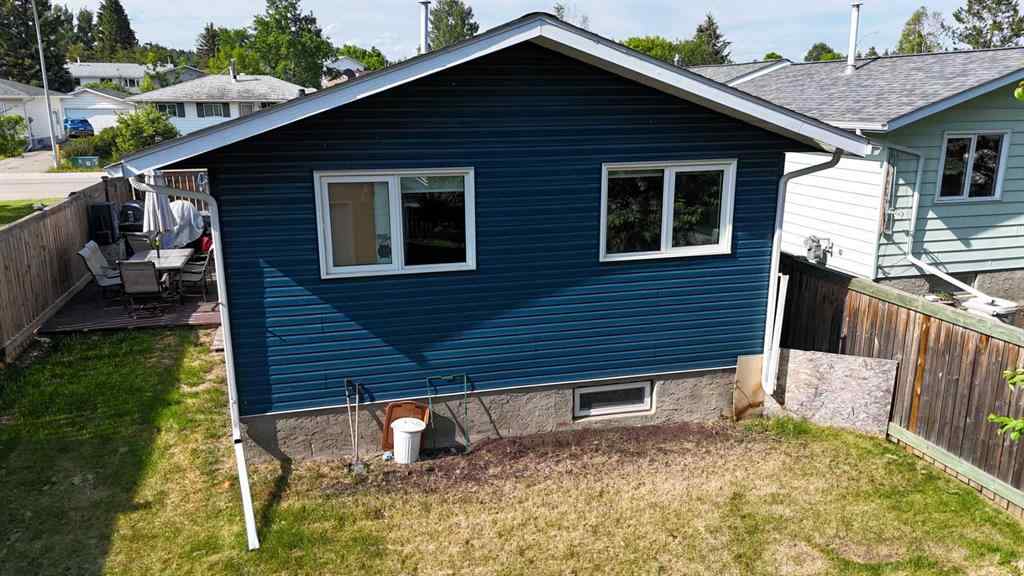 MLS® A2202817 - 5743 9 Avenue  in Edson Edson, Residential
