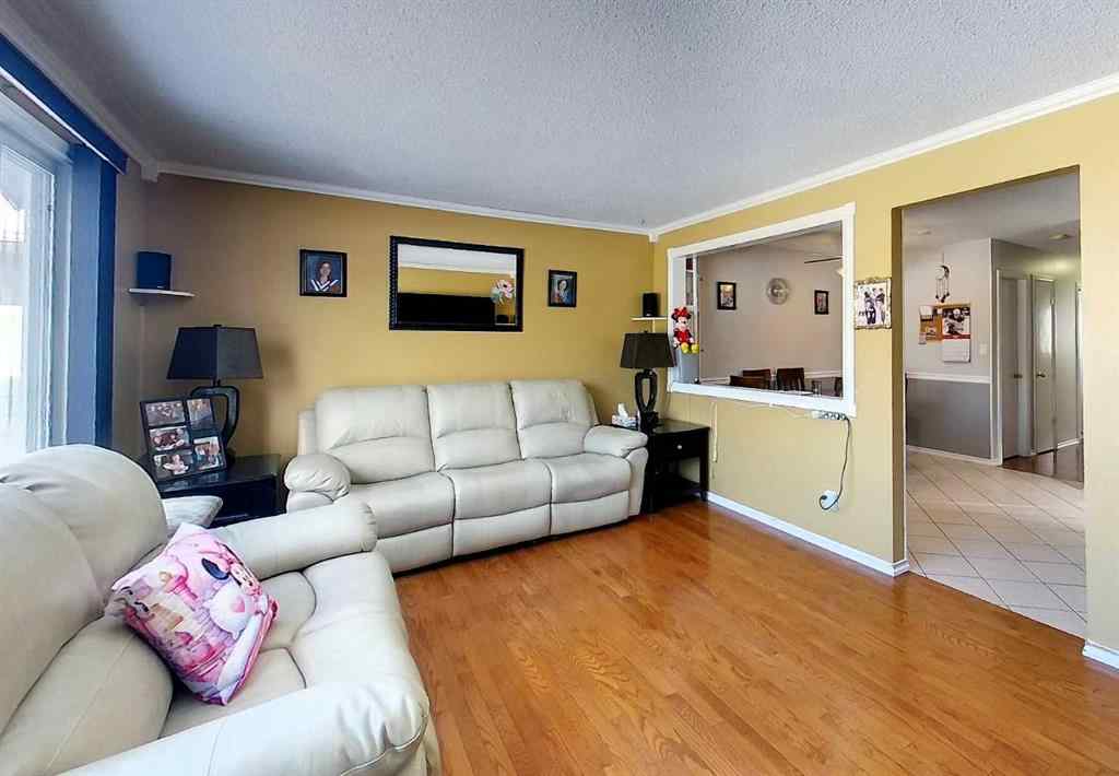 MLS® A2202817 - 5743 9 Avenue  in Edson Edson, Residential