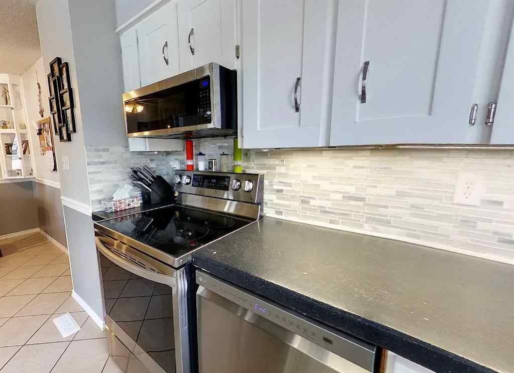 MLS® A2202817 - 5743 9 Avenue  in Edson Edson, Residential