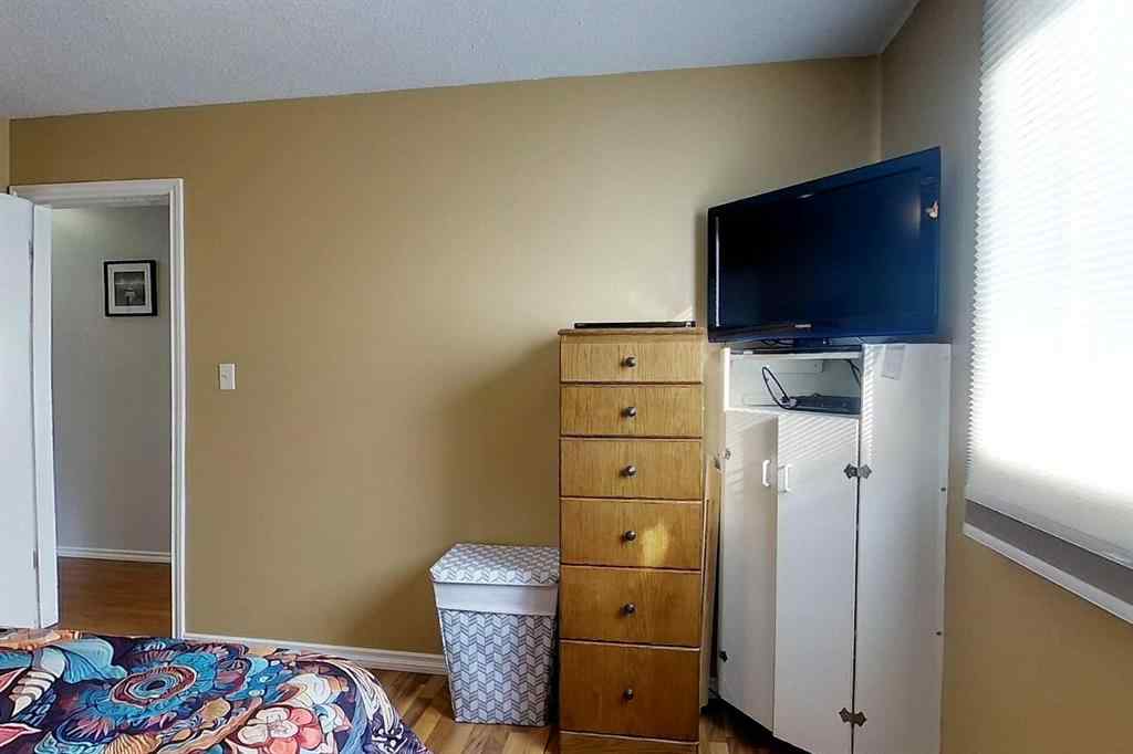 MLS® A2202817 - 5743 9 Avenue  in Edson Edson, Residential