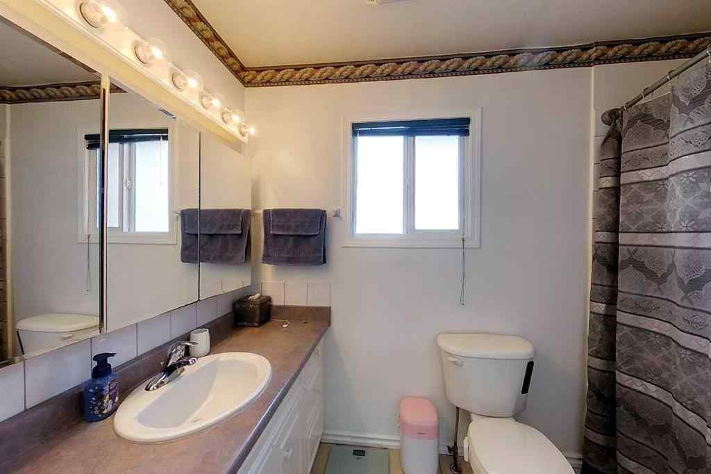 MLS® A2202817 - 5743 9 Avenue  in Edson Edson, Residential