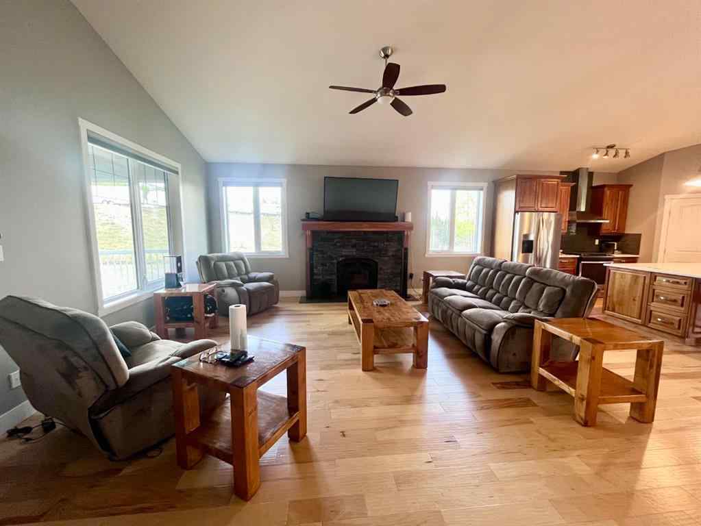 MLS® A2202823 - 1093 Makenny Street  in Thompson Lake Hinton, Residential