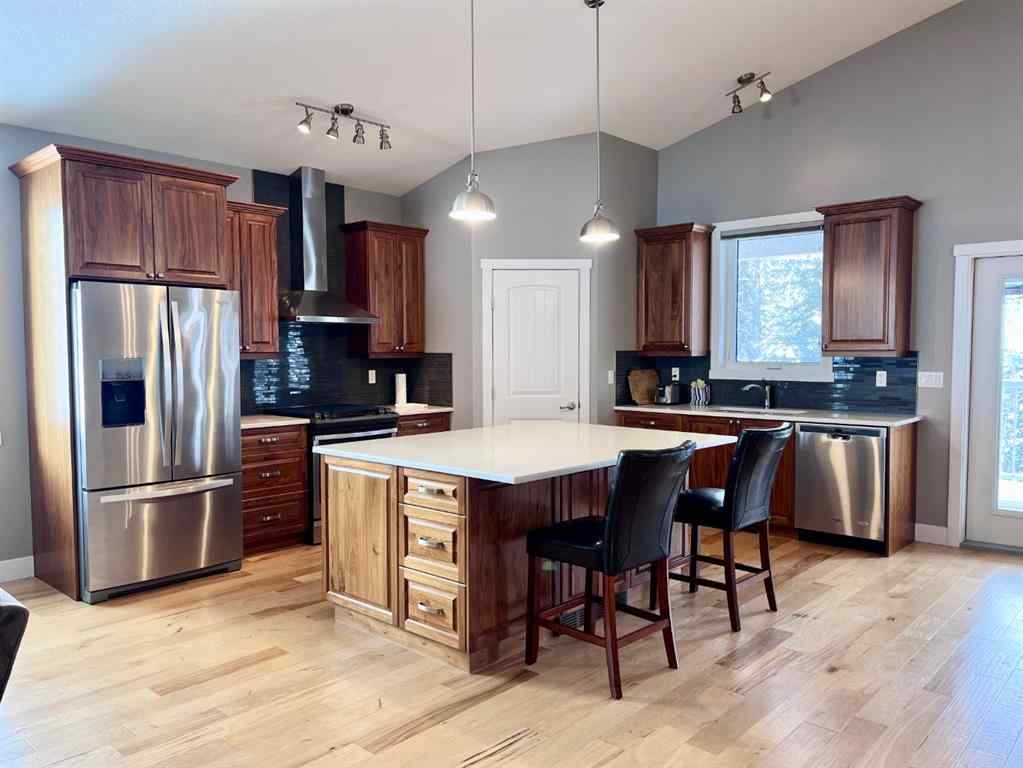 MLS® A2202823 - 1093 Makenny Street  in Thompson Lake Hinton, Residential