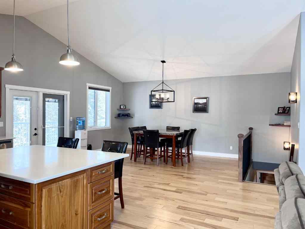 MLS® A2202823 - 1093 Makenny Street  in Thompson Lake Hinton, Residential