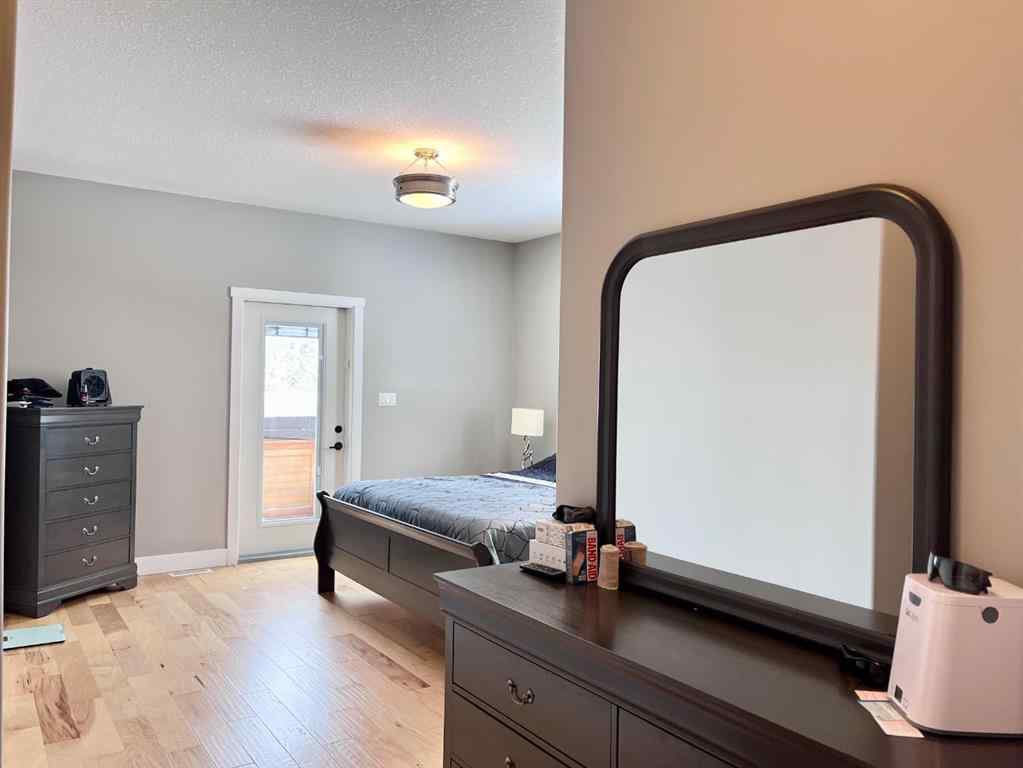 MLS® A2202823 - 1093 Makenny Street  in Thompson Lake Hinton, Residential