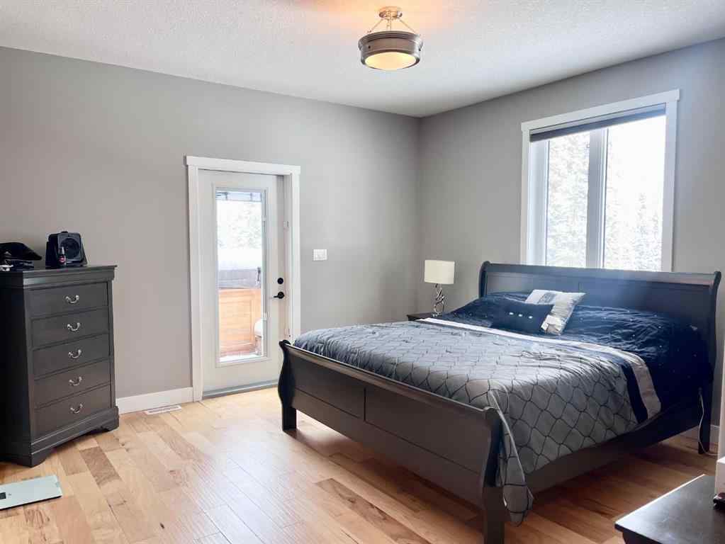 MLS® A2202823 - 1093 Makenny Street  in Thompson Lake Hinton, Residential