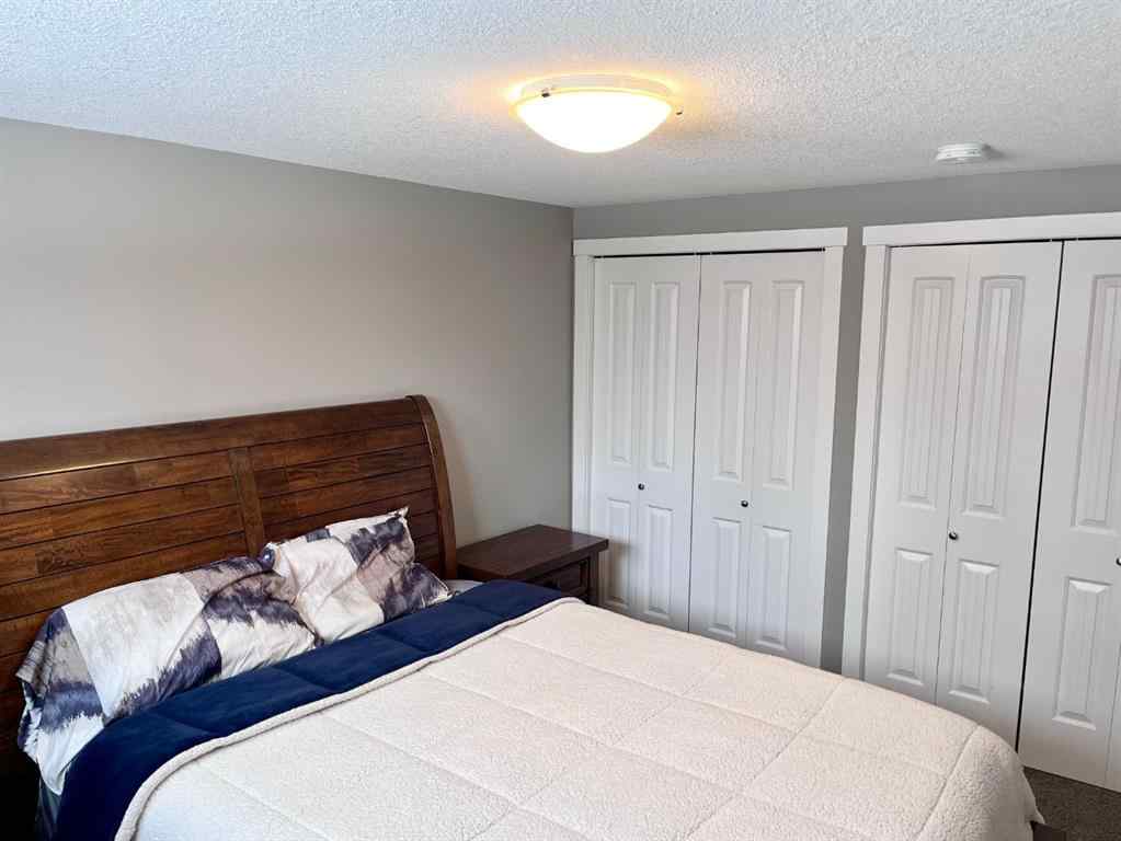MLS® A2202823 - 1093 Makenny Street  in Thompson Lake Hinton, Residential