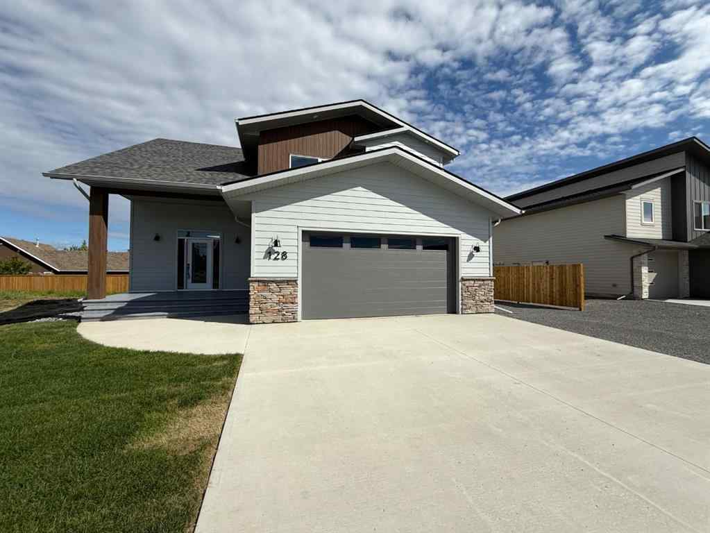 MLS® A2202875 - 128 TRESTLE Place  in Terrace Heights Hinton, Residential