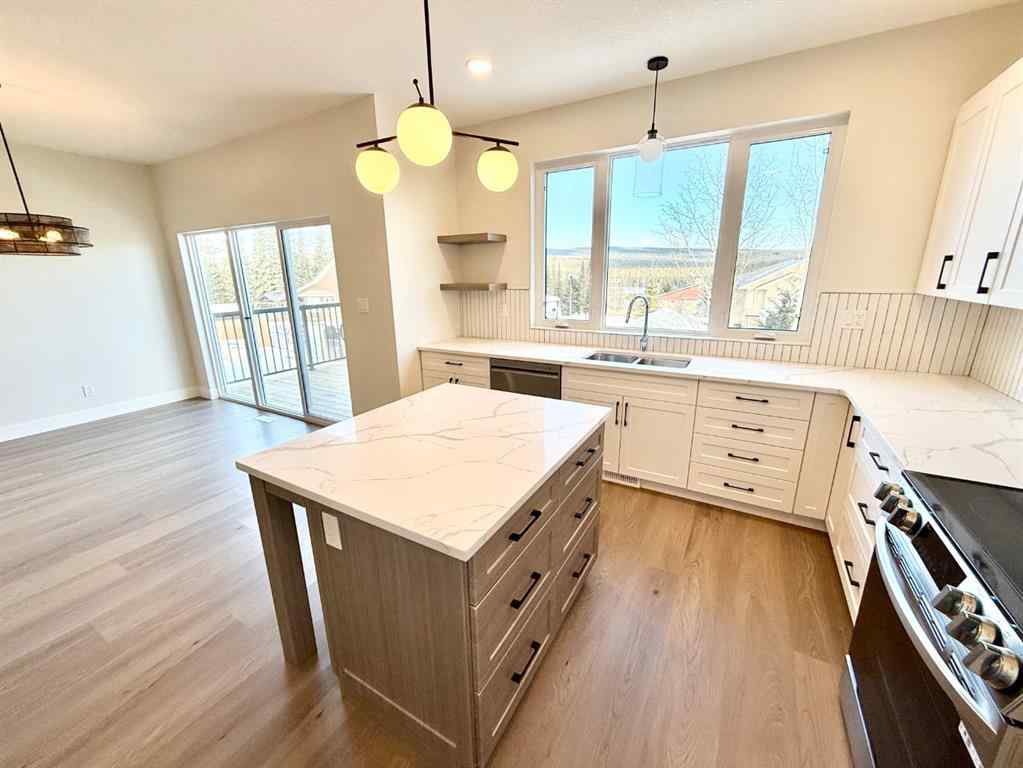 MLS® A2202875 - 128 TRESTLE Place  in Terrace Heights Hinton, Residential