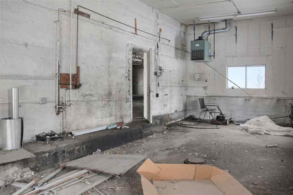 MLS® A2202882 - 5019 52 Avenue  in Viking Viking, Commercial
