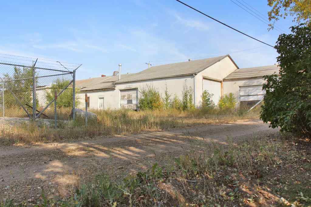 MLS® A2202882 - 5019 52 Avenue  in Viking Viking, Commercial