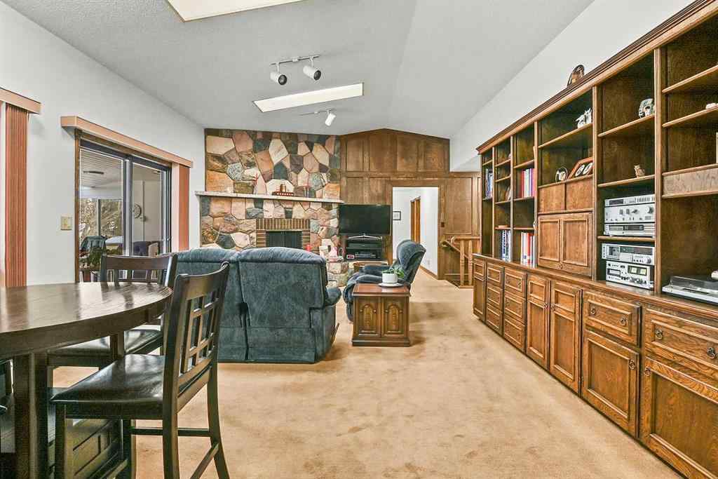 MLS® A2202888 - 5235 38 Street Crescent  in Margodt Innisfail, Residential