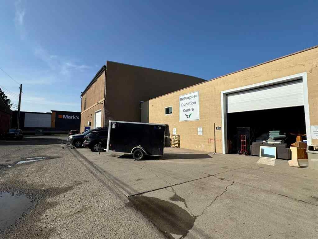 MLS® A2203088 - 215-219 12B Street N in Senator Buchanan Lethbridge, Commercial